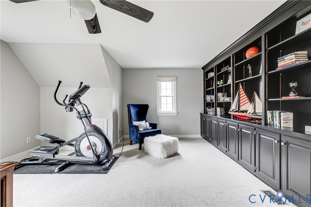 5305 Meadow Chase Ln