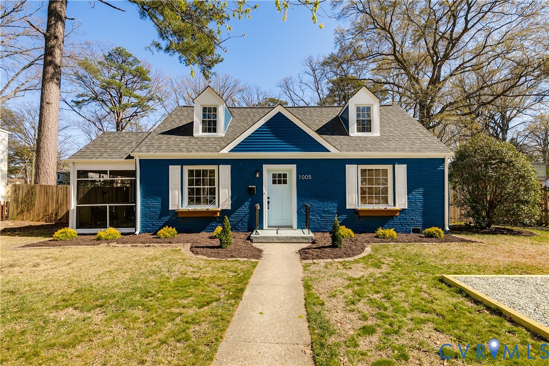 1005 Willow Lawn Dr