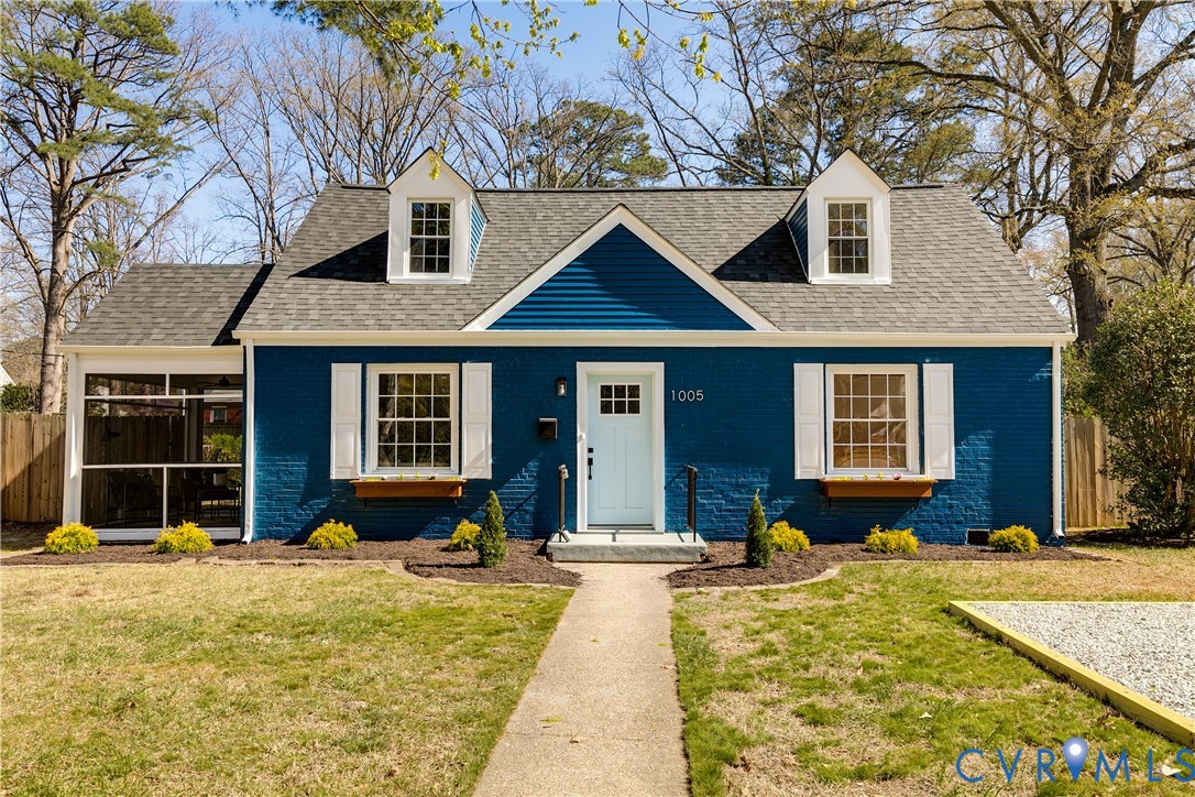 1005 Willow Lawn Dr