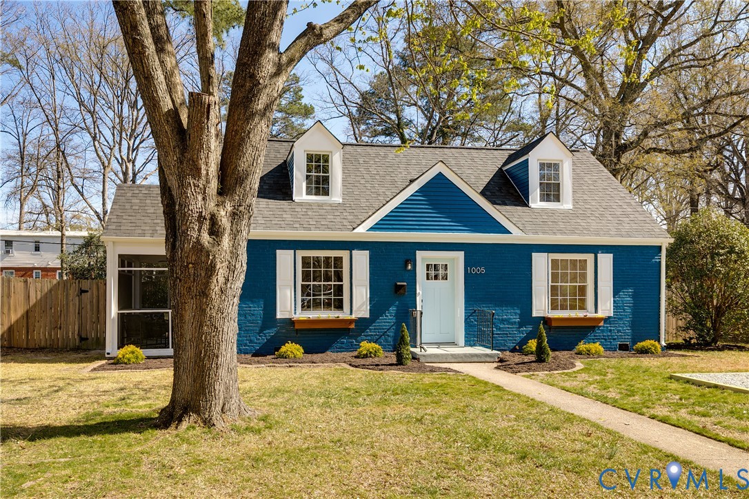 1005 Willow Lawn Dr