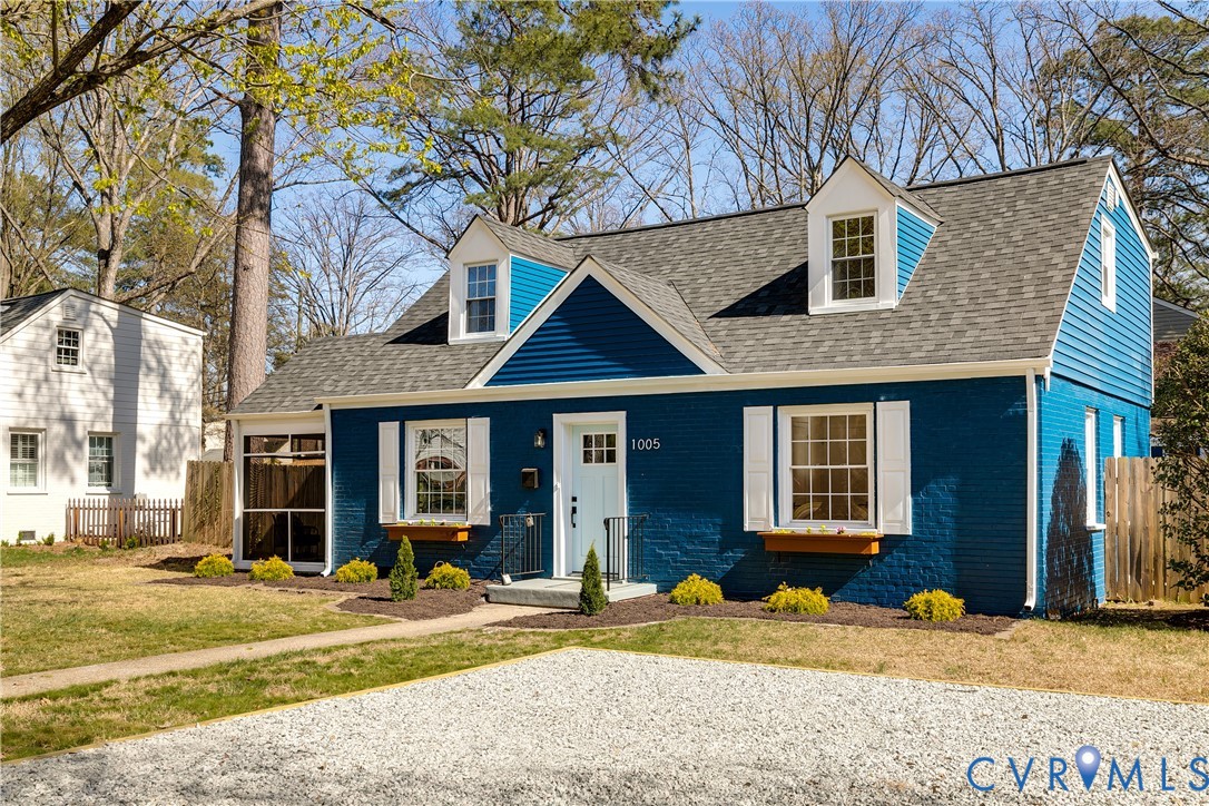 1005 Willow Lawn Dr