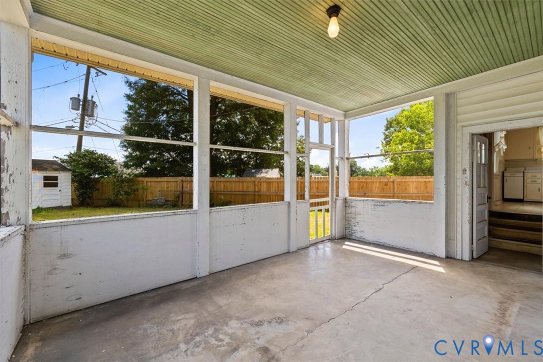 909 Granite Ave