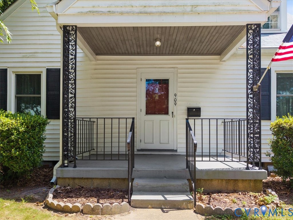 909 Granite Ave