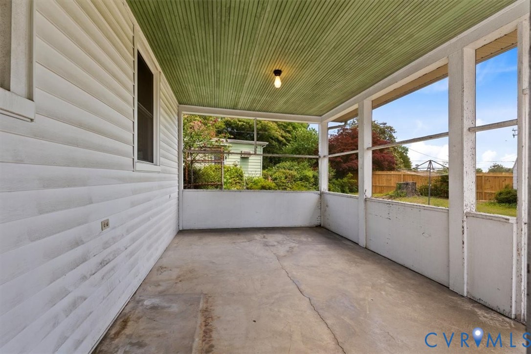 909 Granite Ave