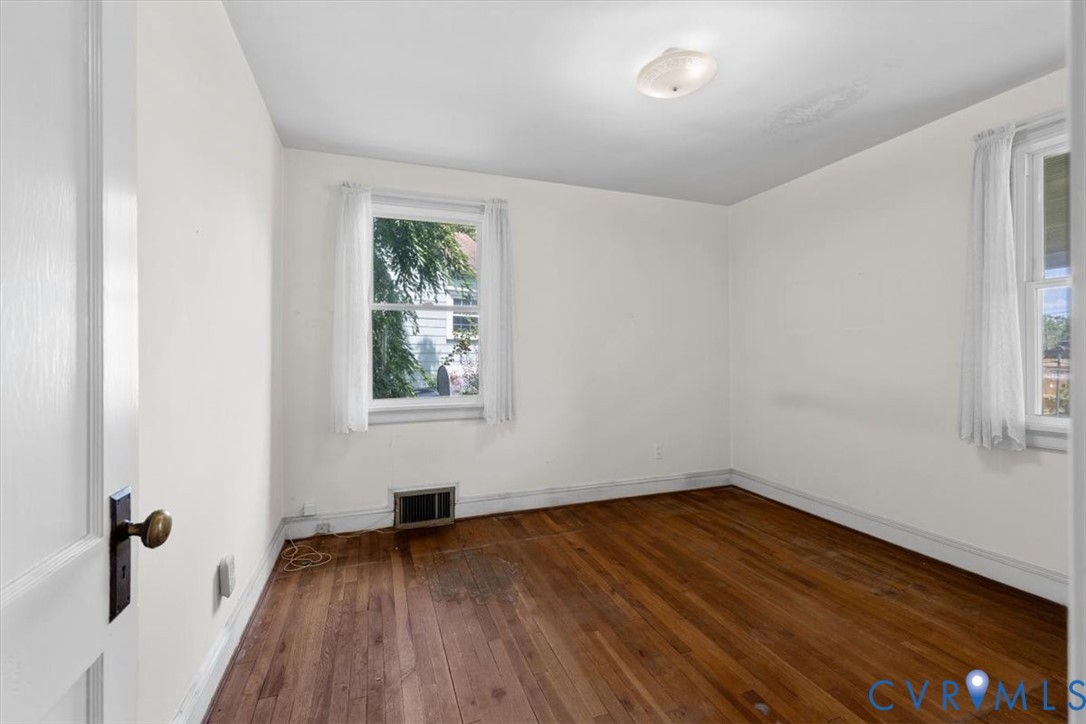 909 Granite Ave