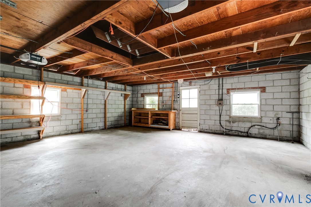 1509 W 45th St