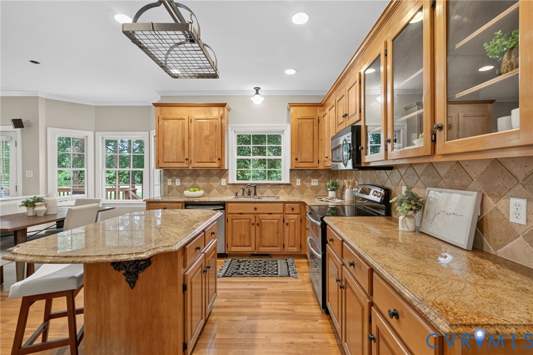 8201 Sidlaw Hills Ter