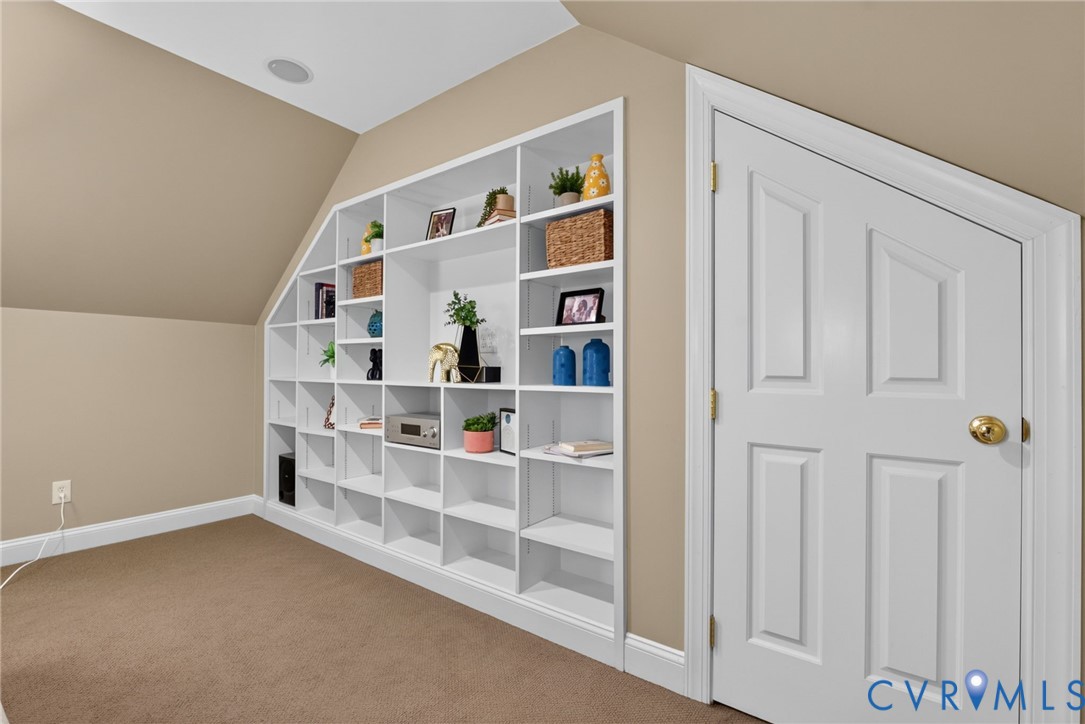 8201 Sidlaw Hills Ter