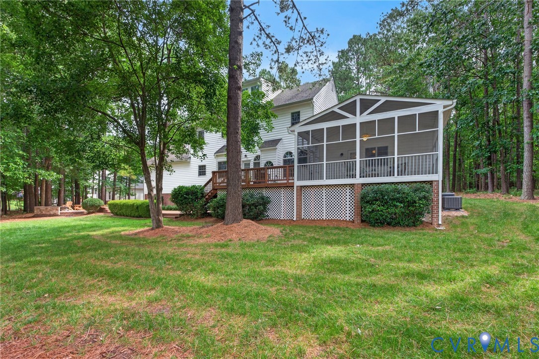 8201 Sidlaw Hills Ter