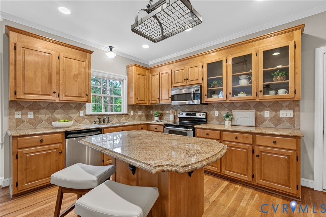 8201 Sidlaw Hills Ter