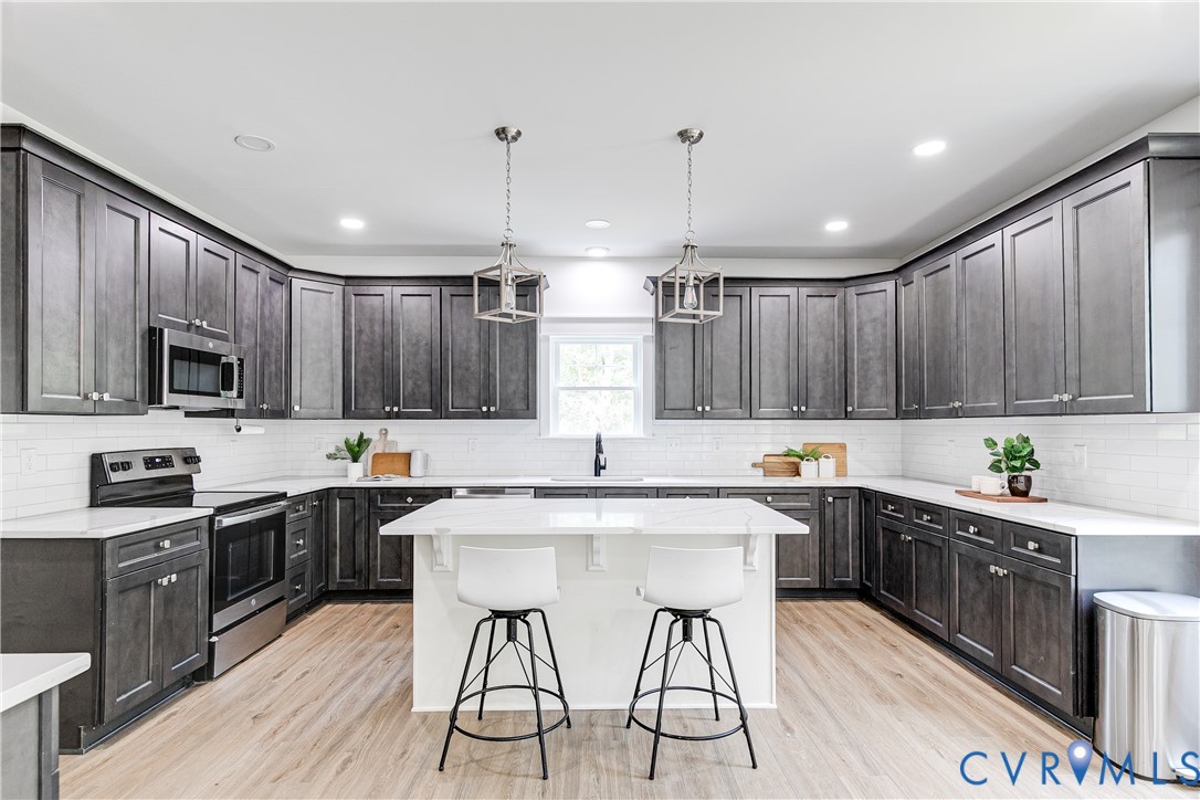 12668 Greenwood Rd