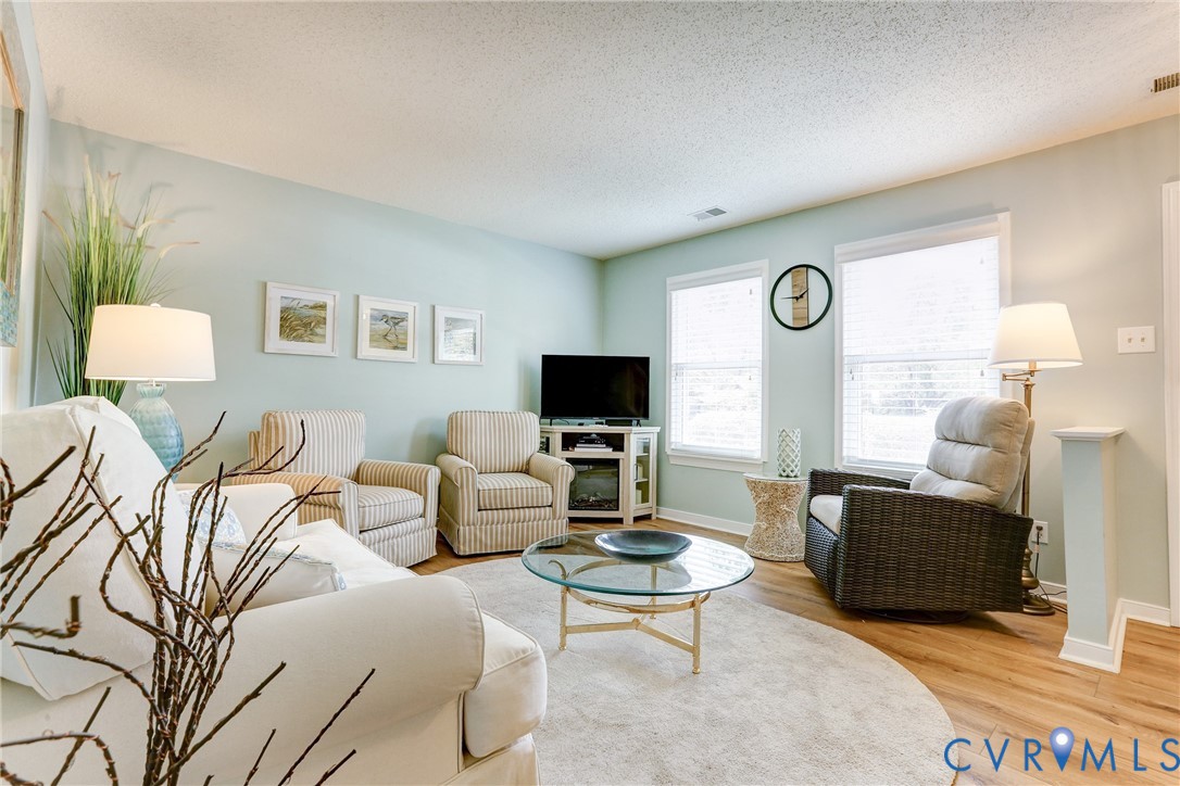 9505 Sara Beth Cir