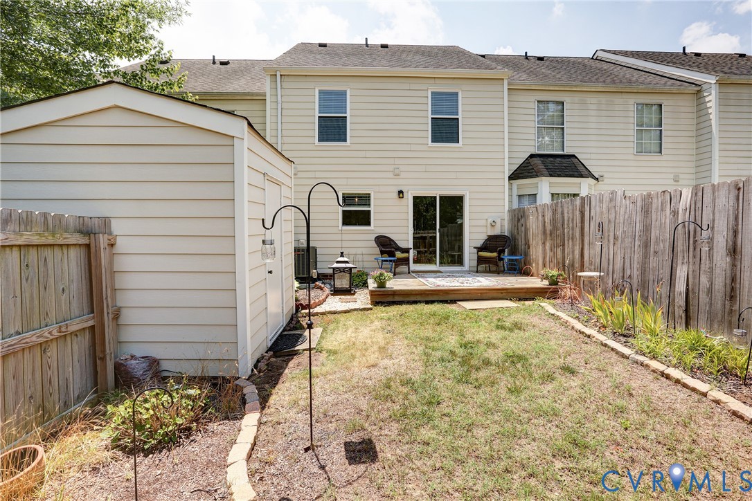 9505 Sara Beth Cir
