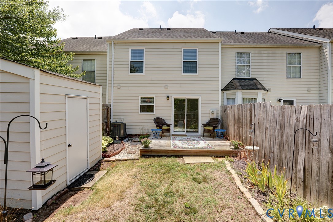 9505 Sara Beth Cir