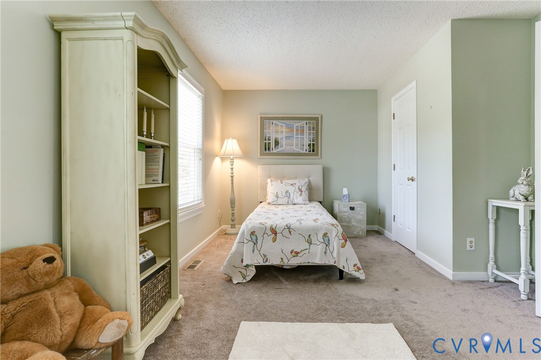 9505 Sara Beth Cir