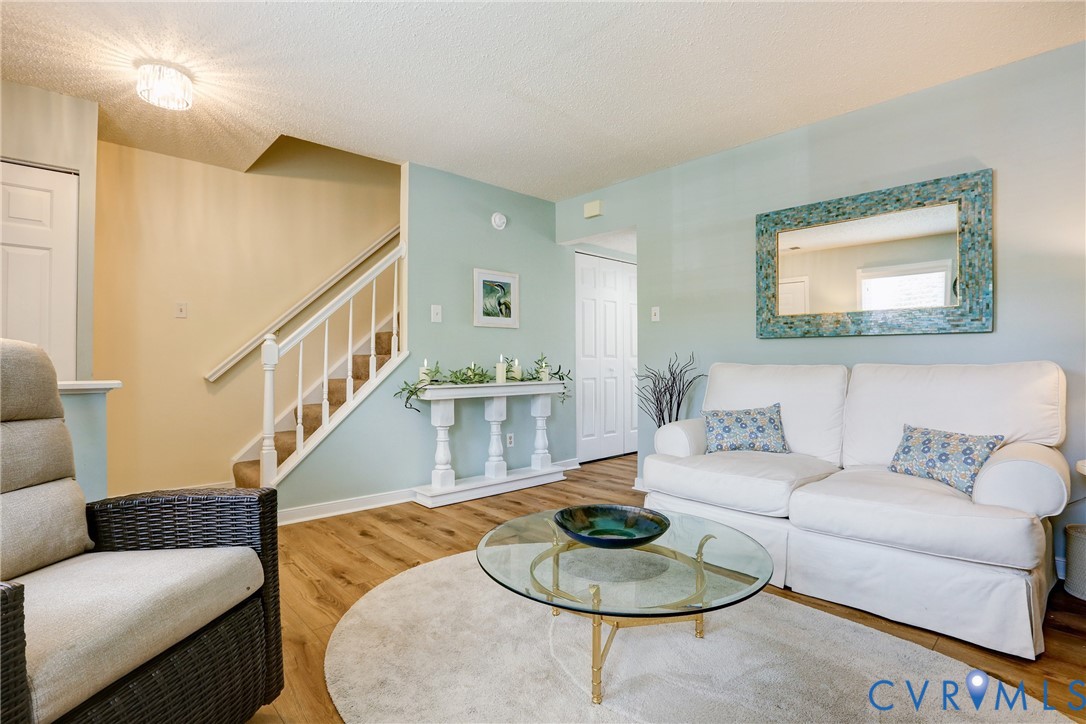 9505 Sara Beth Cir