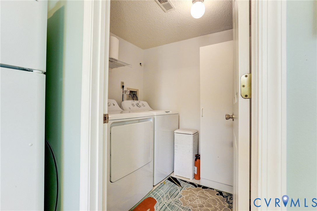 9505 Sara Beth Cir