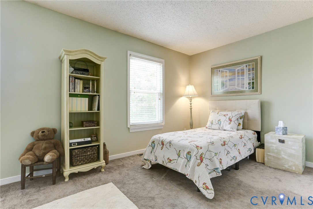 9505 Sara Beth Cir