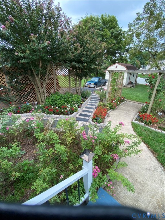 6496 Marie Ln