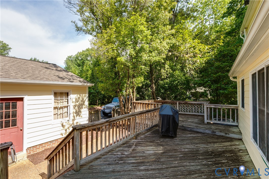 3426 Ridgemere Dr