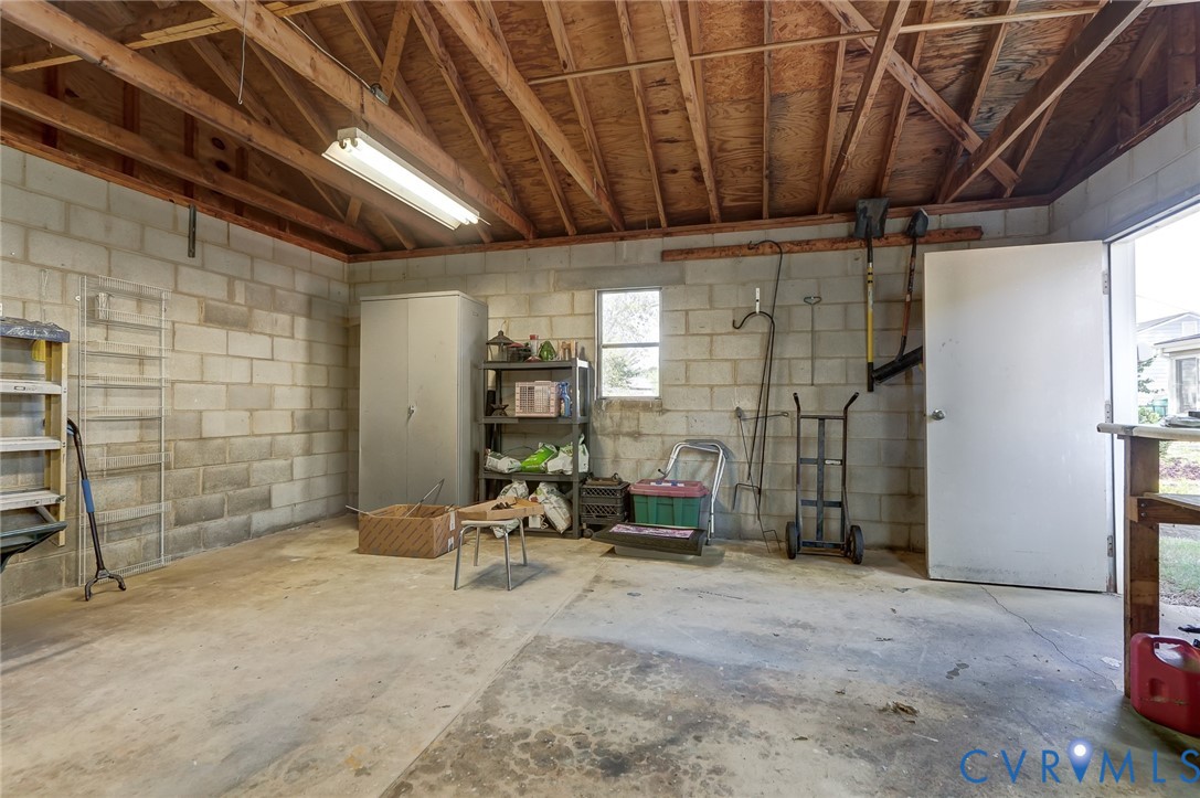 2705 Terry Dr