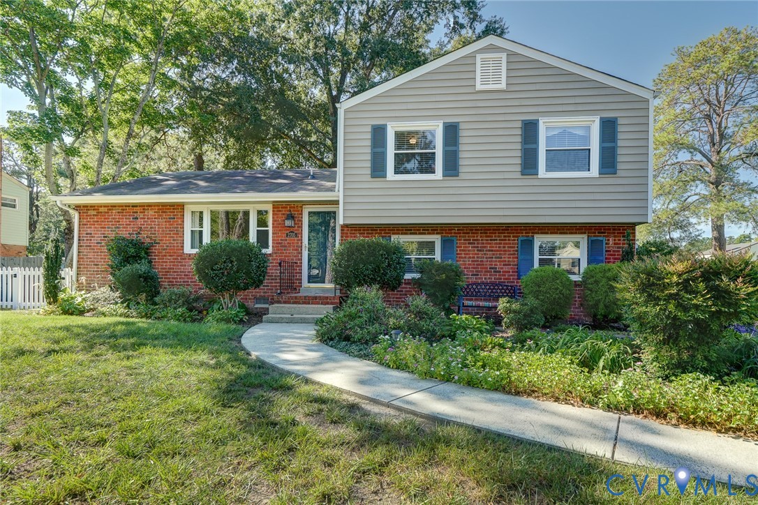 2705 Terry Dr