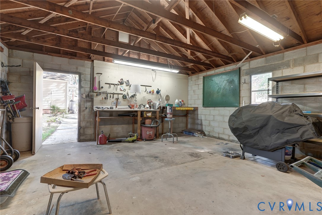 2705 Terry Dr