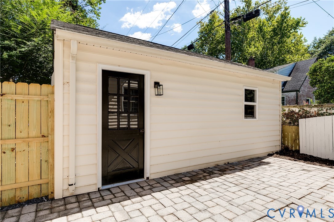 4405 S Willetta Dr