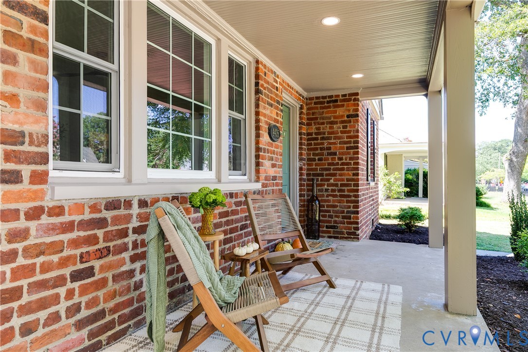 4405 S Willetta Dr