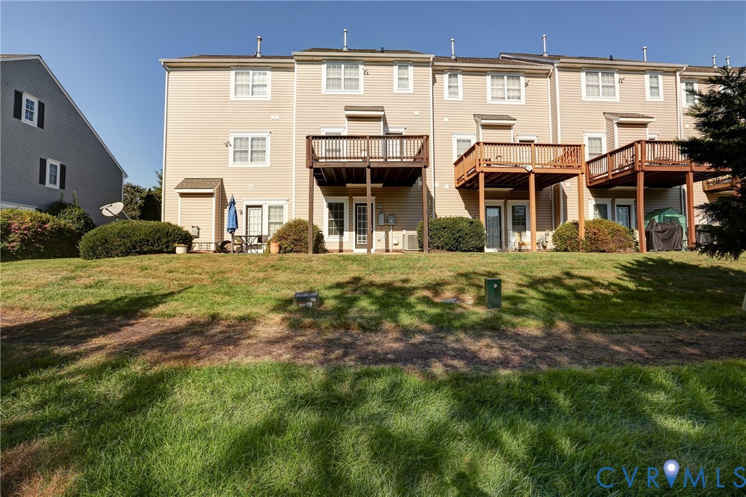 10303 Kestrel Dr
