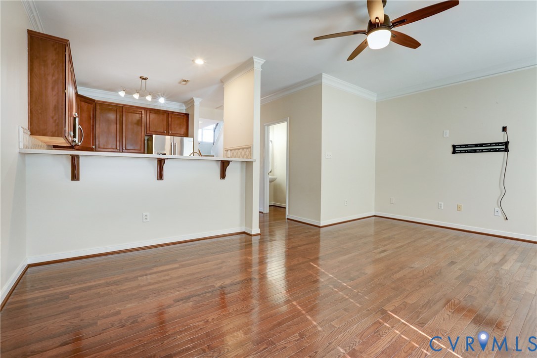 10303 Kestrel Dr