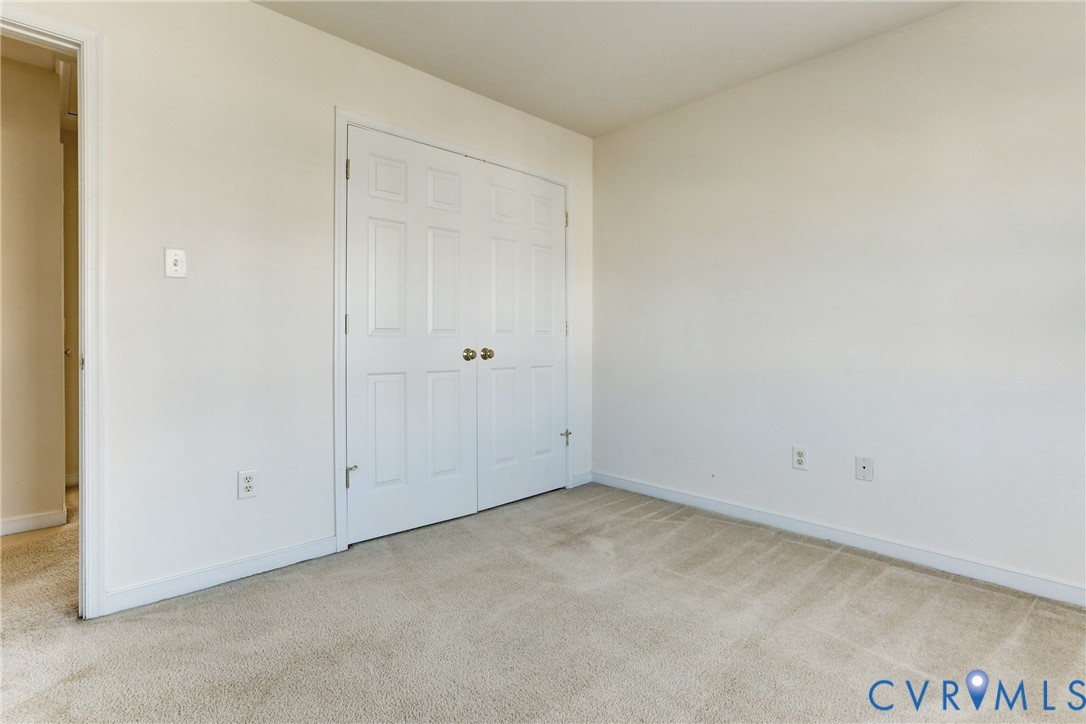 10303 Kestrel Dr