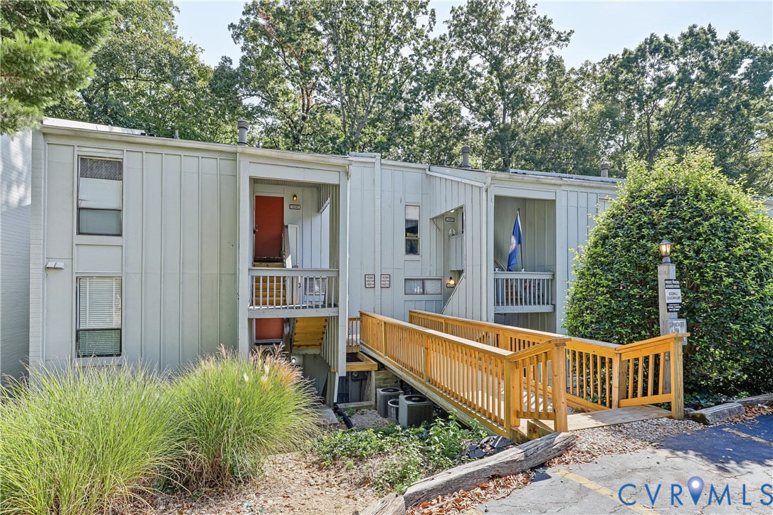 10272 Iron Mill Rd