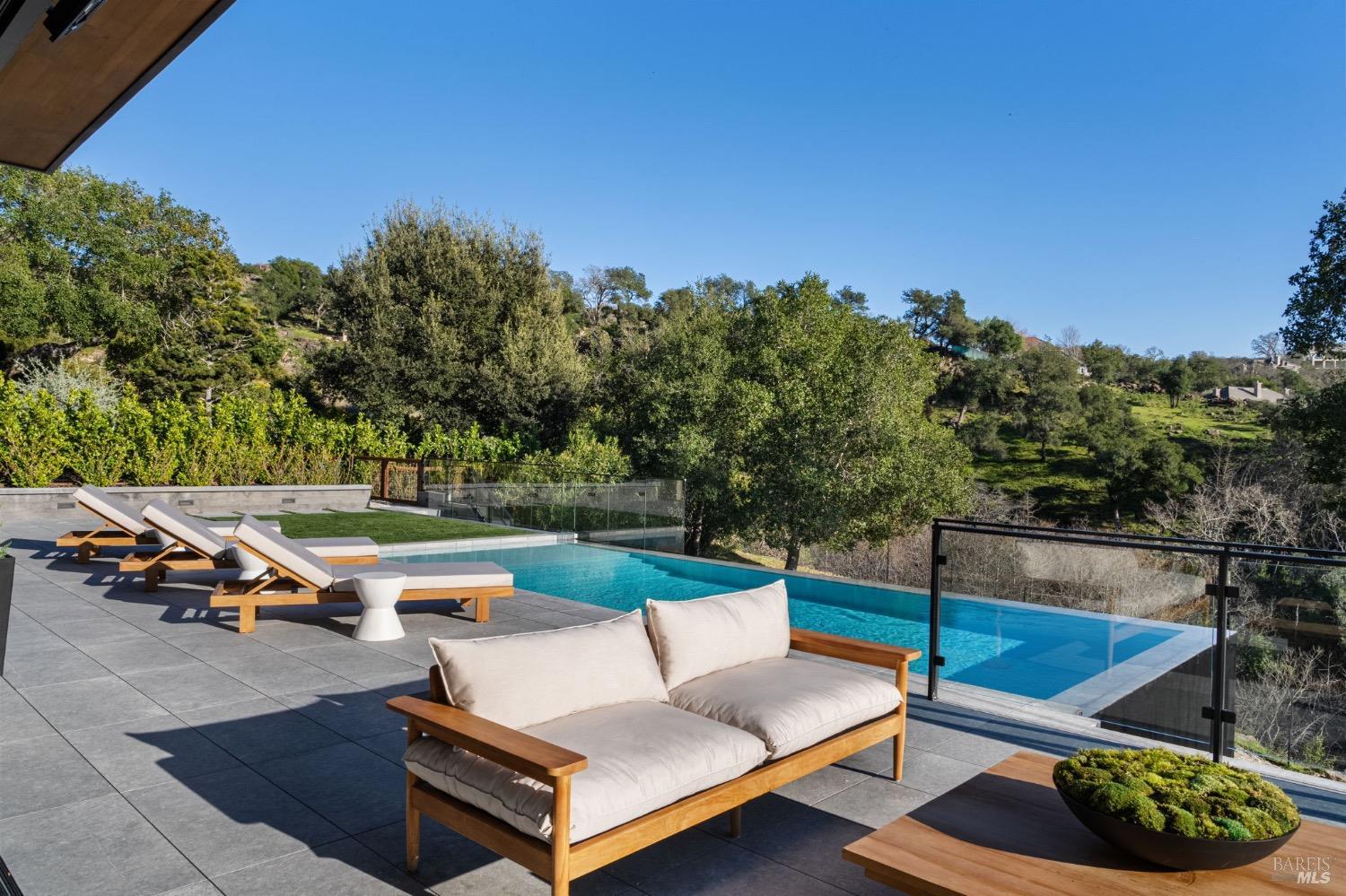 105 Canyon Drive