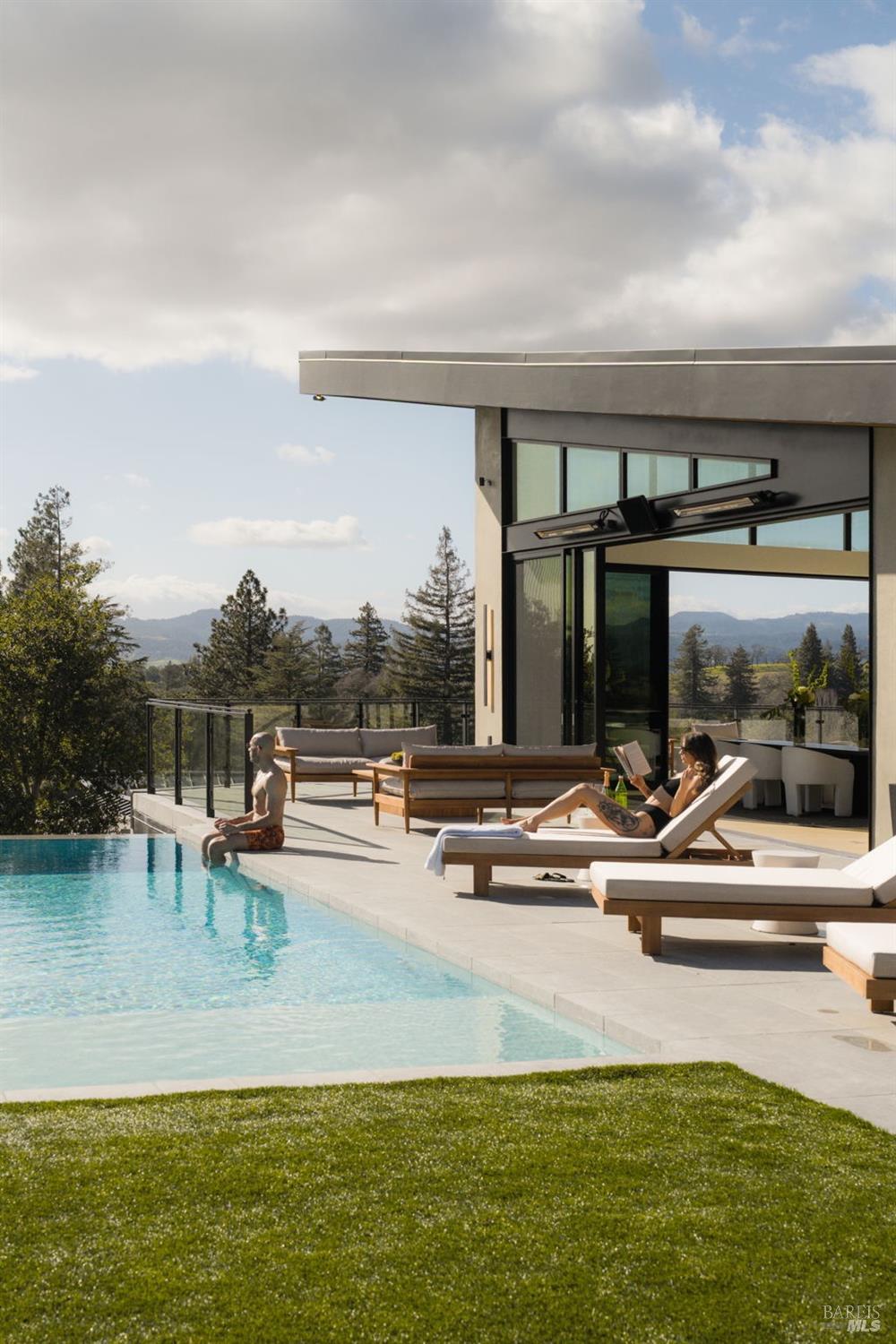 105 Canyon Drive