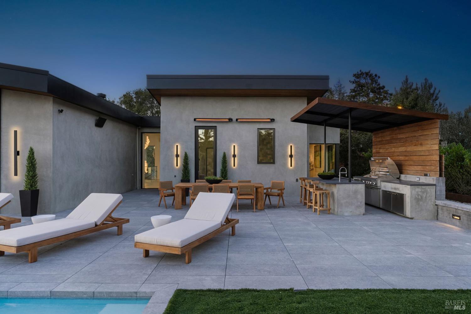 105 Canyon Drive