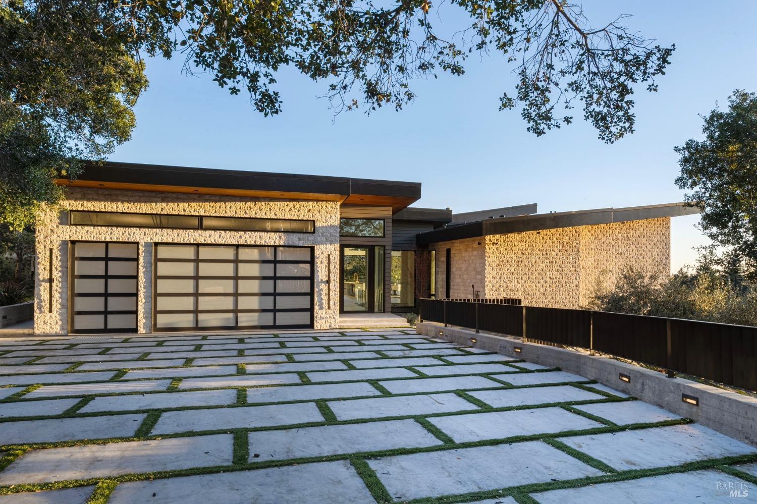 105 Canyon Drive