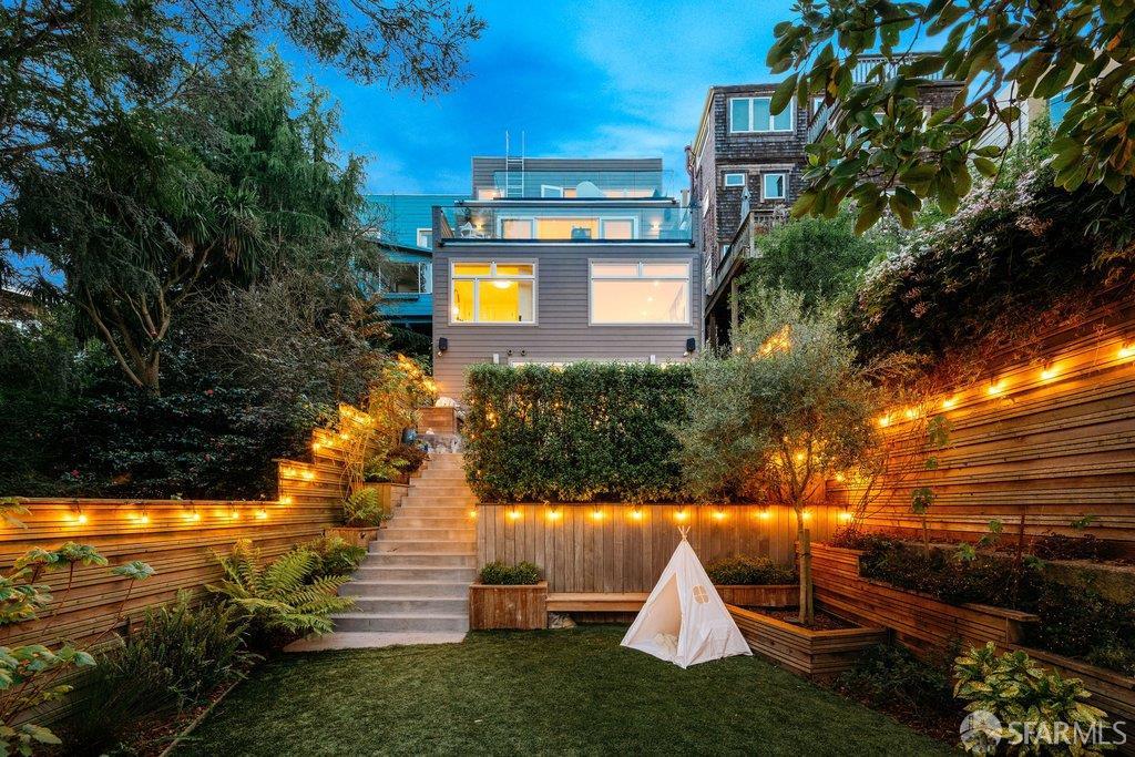 211 Upper Terrace