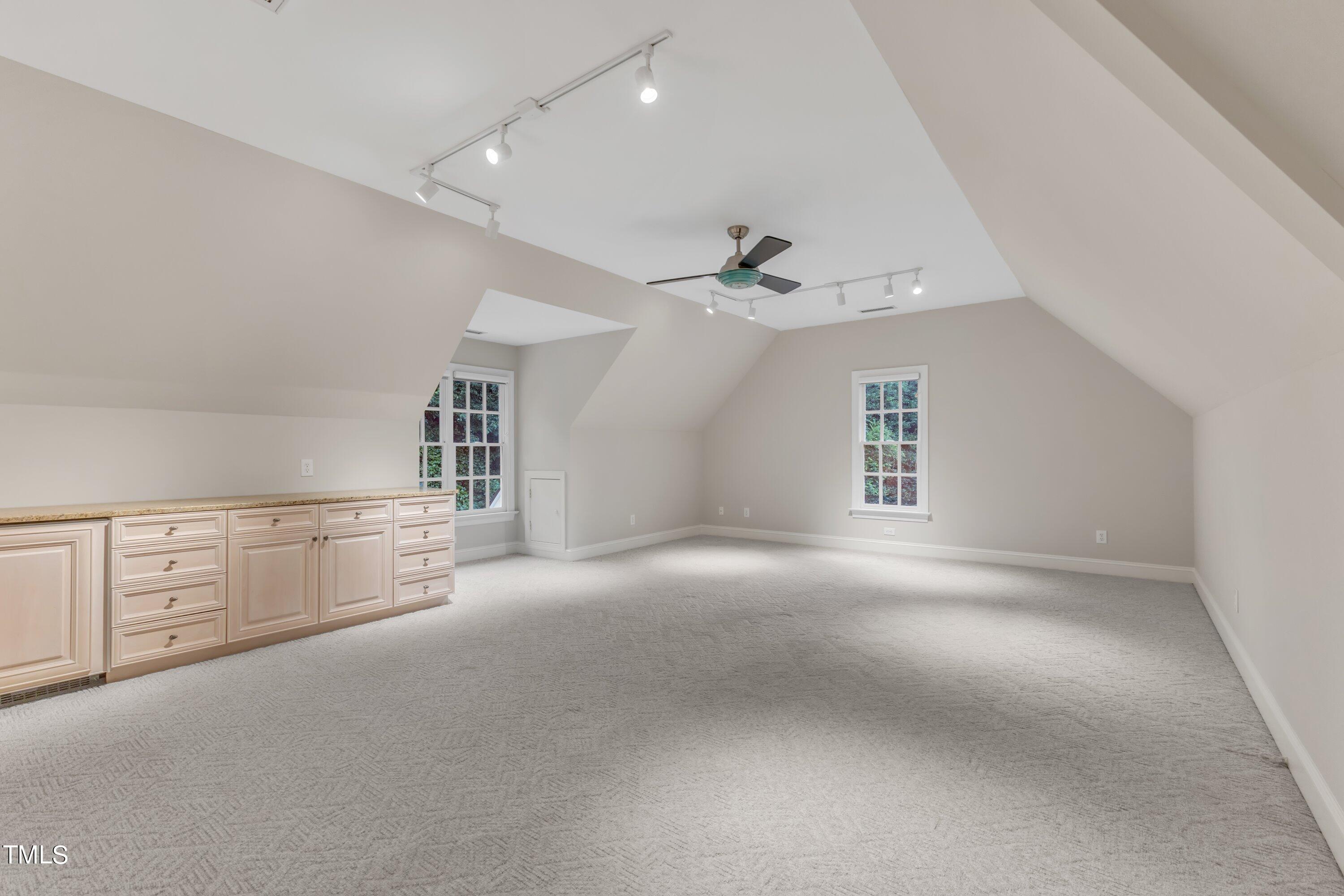 4901 Oakmoor Court