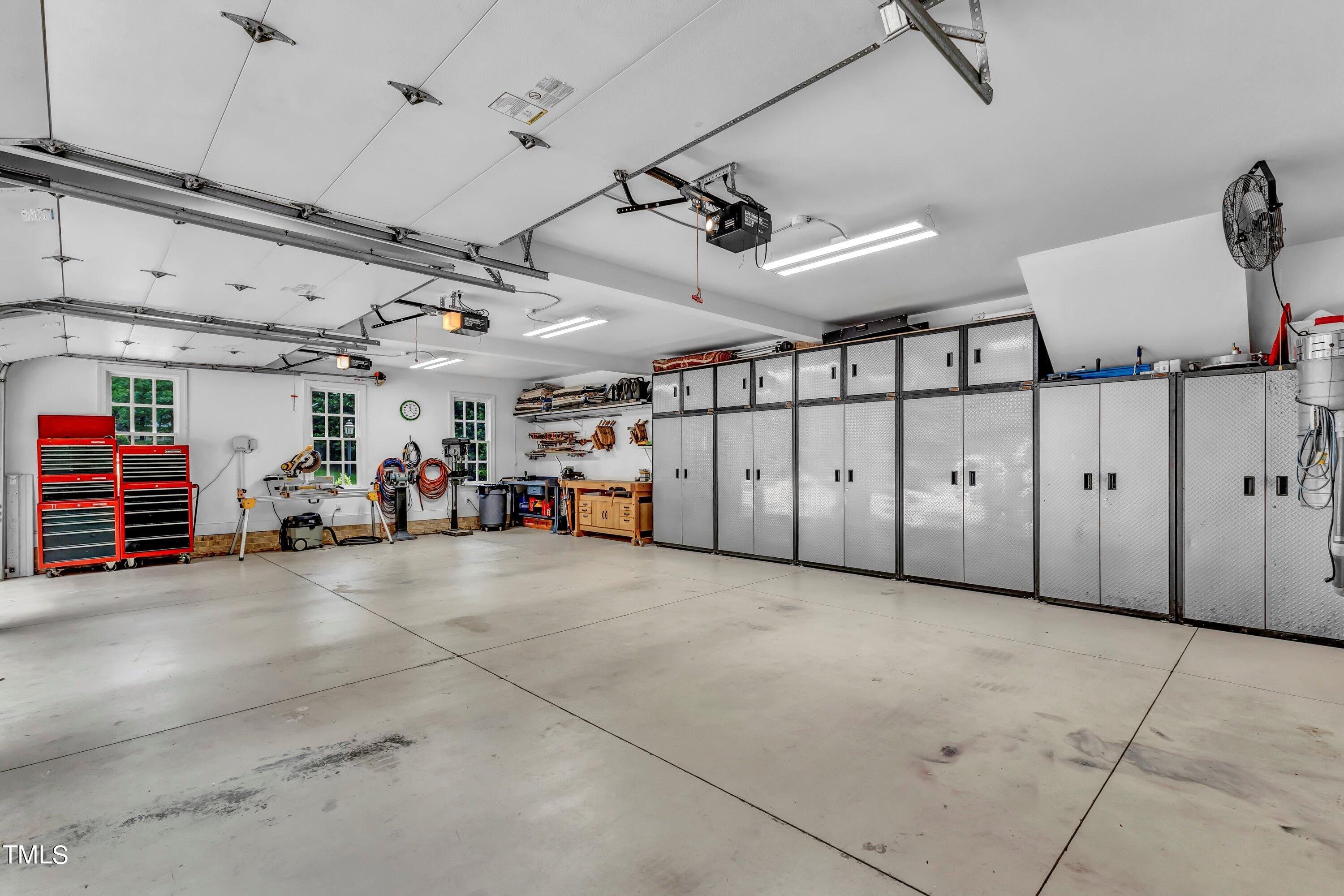 4901 Oakmoor Court