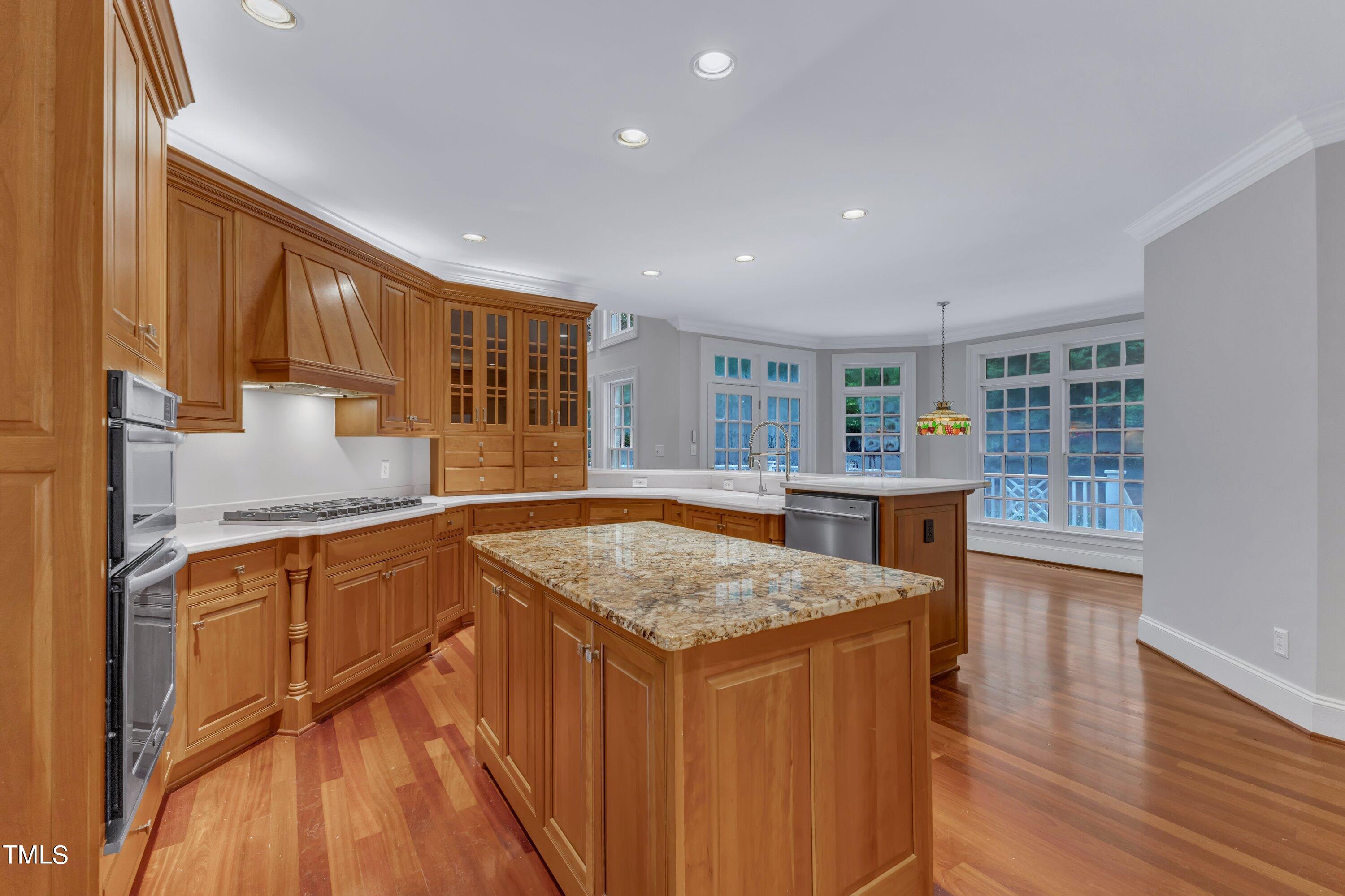 4901 Oakmoor Court