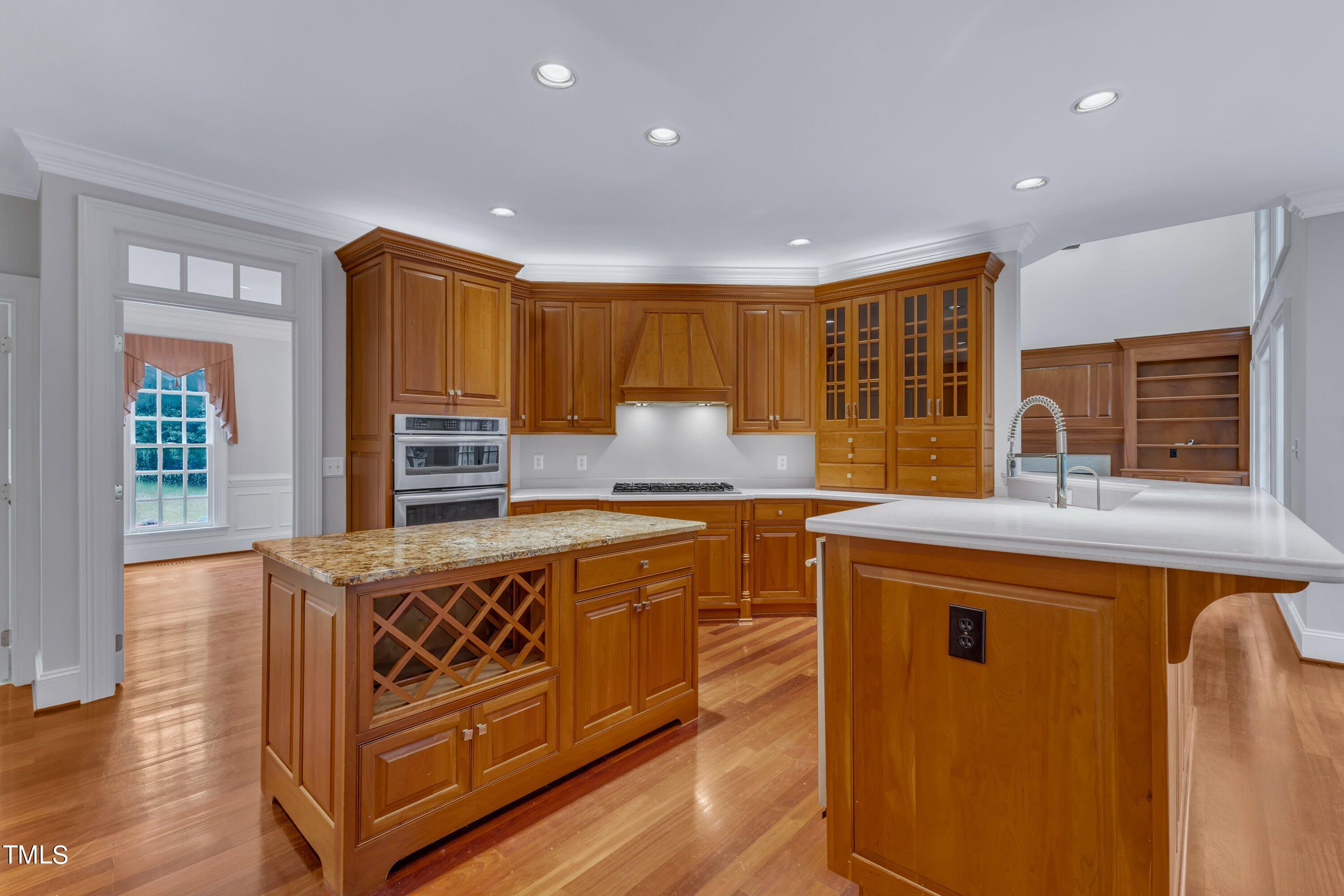 4901 Oakmoor Court