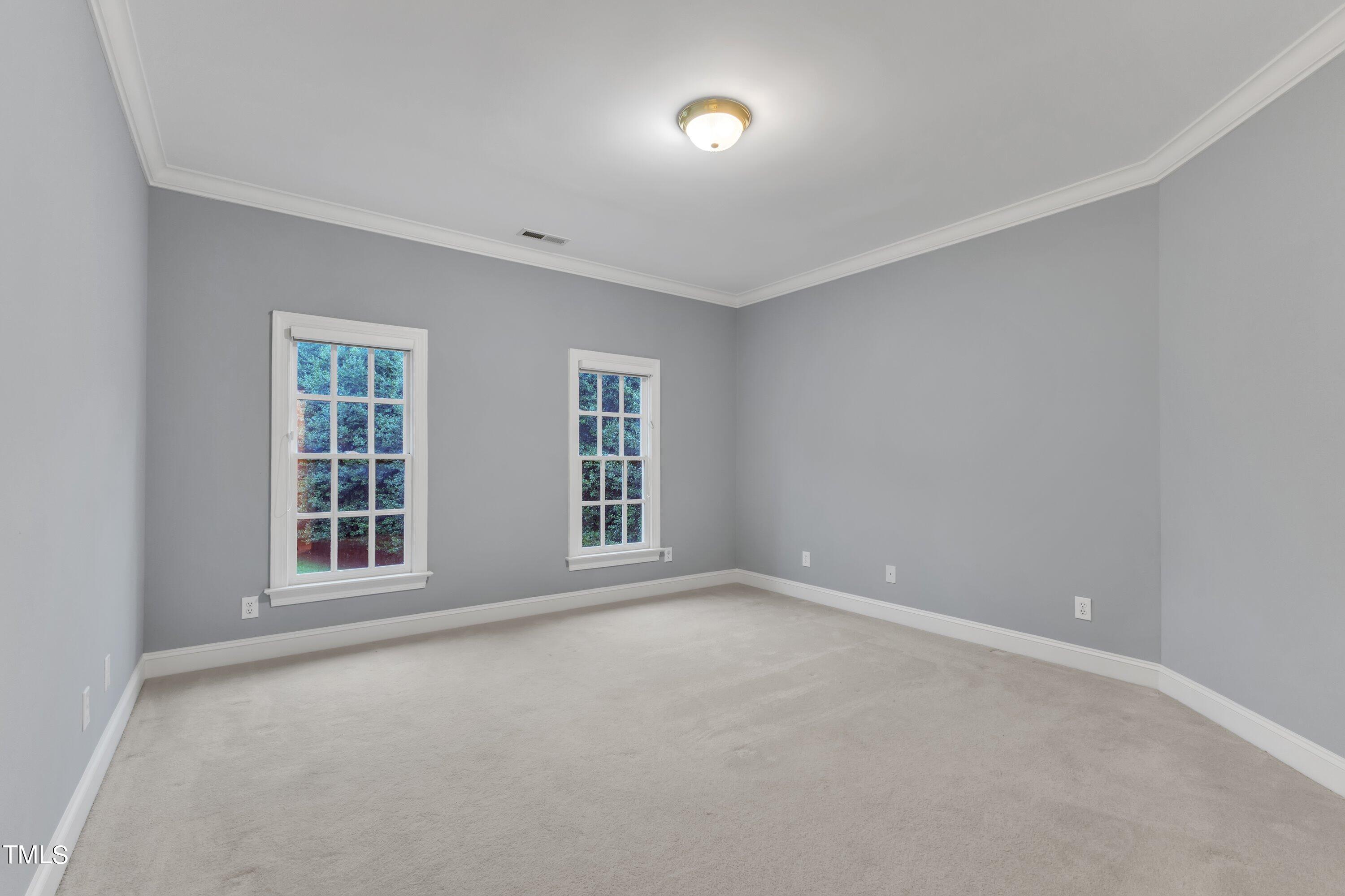 4901 Oakmoor Court