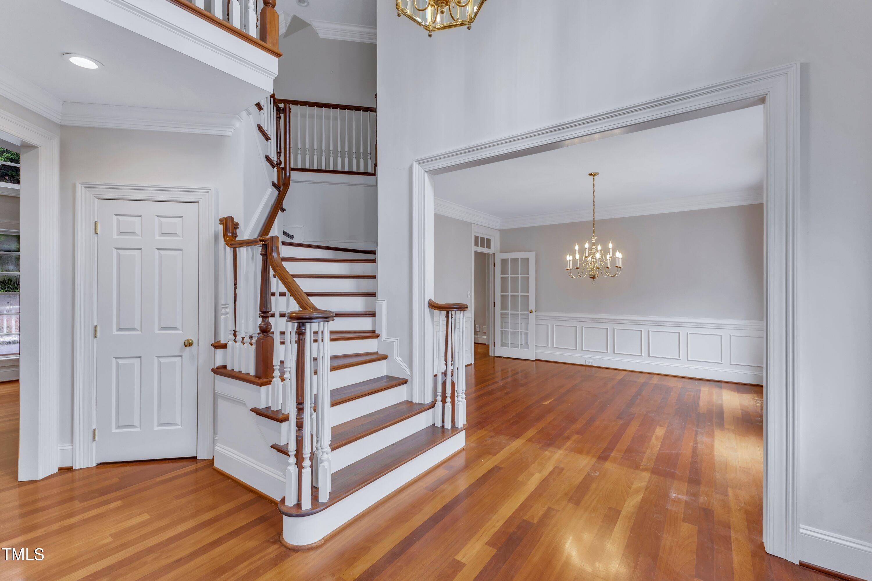 4901 Oakmoor Court