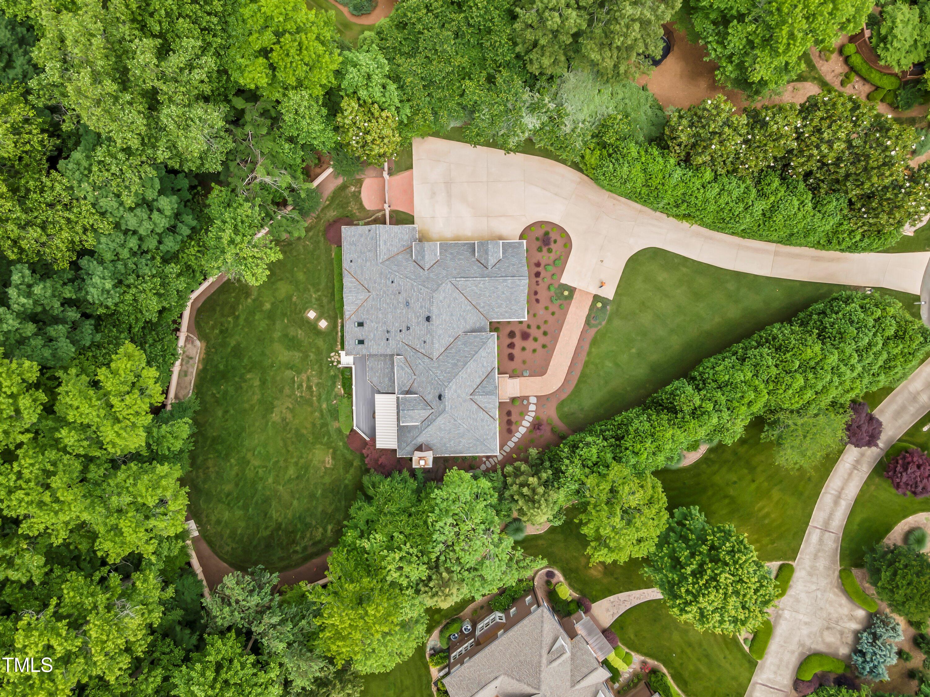 4901 Oakmoor Court