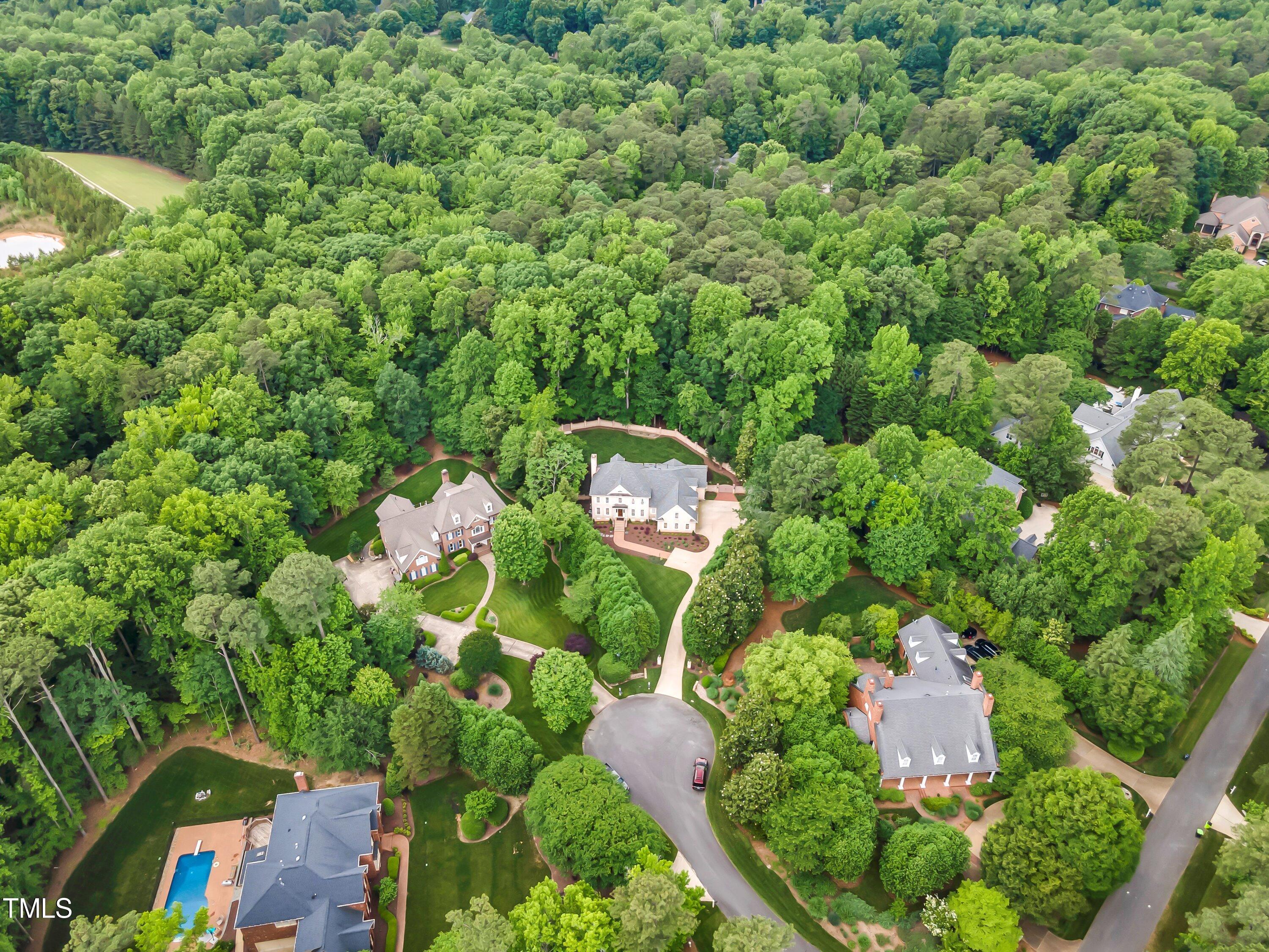 4901 Oakmoor Court
