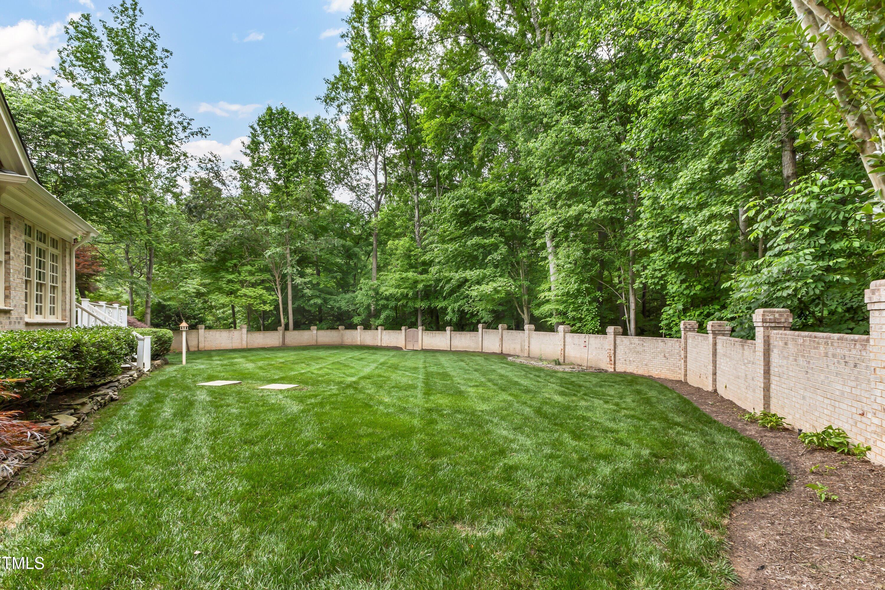 4901 Oakmoor Court