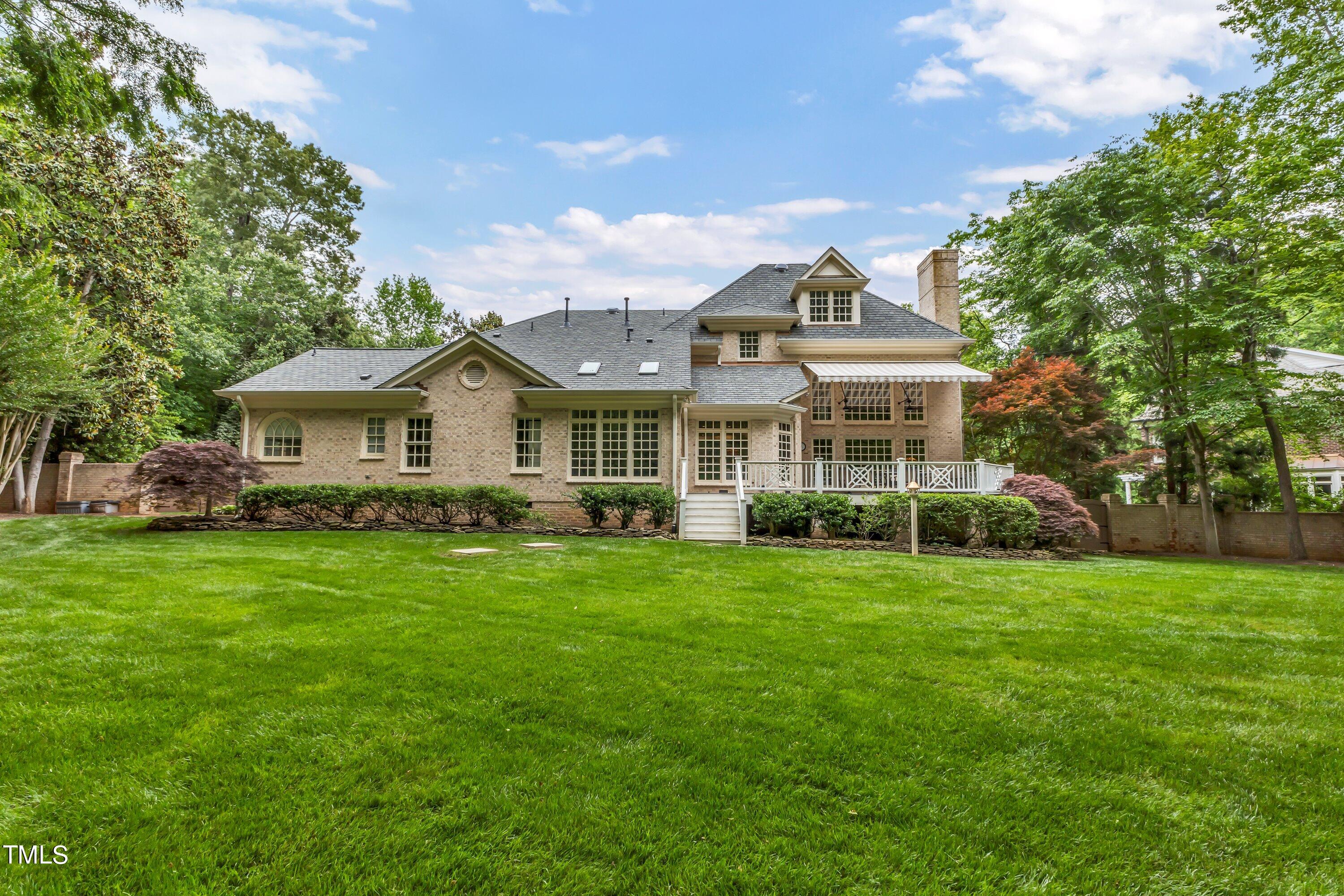 4901 Oakmoor Court