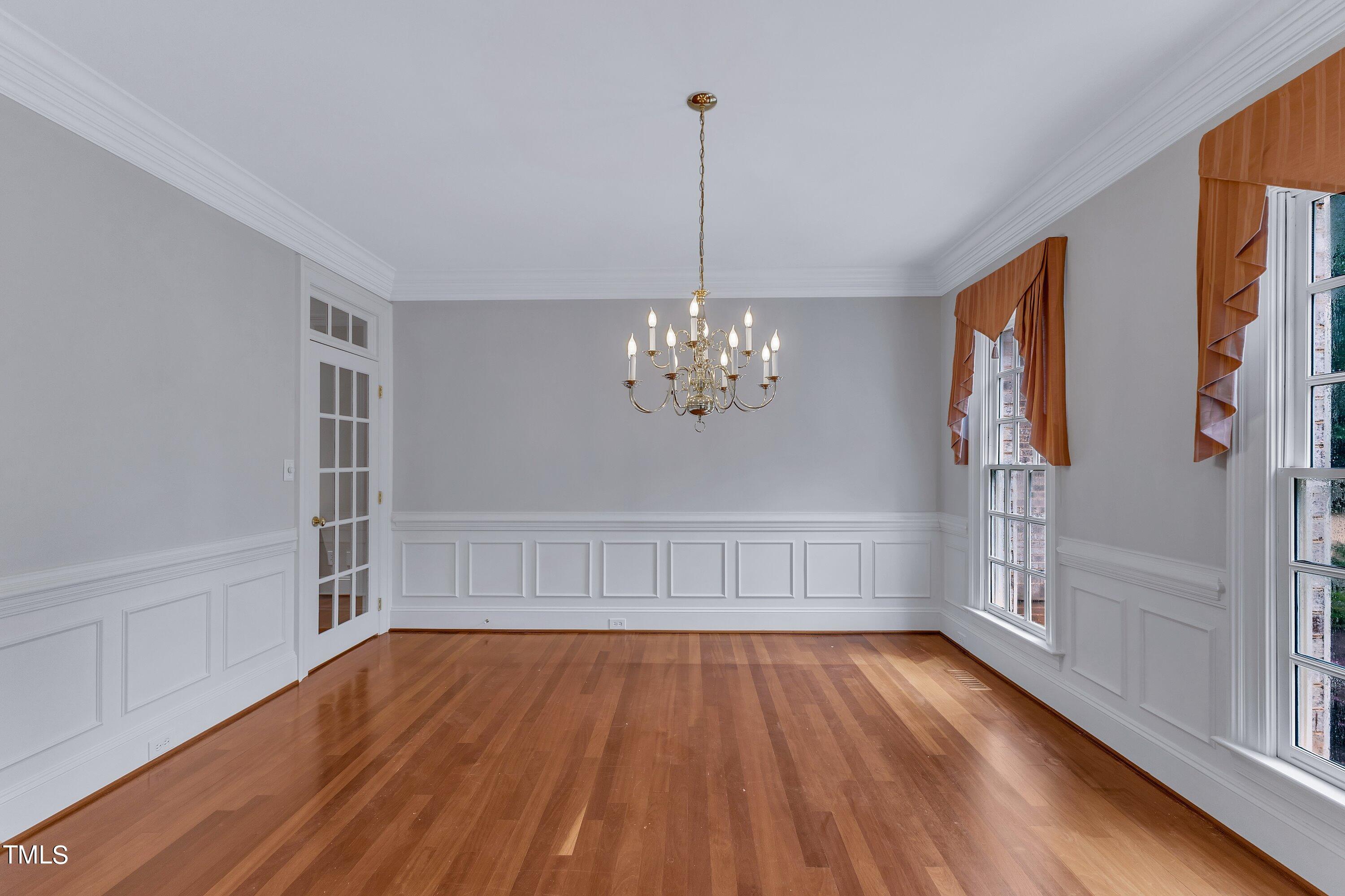 4901 Oakmoor Court