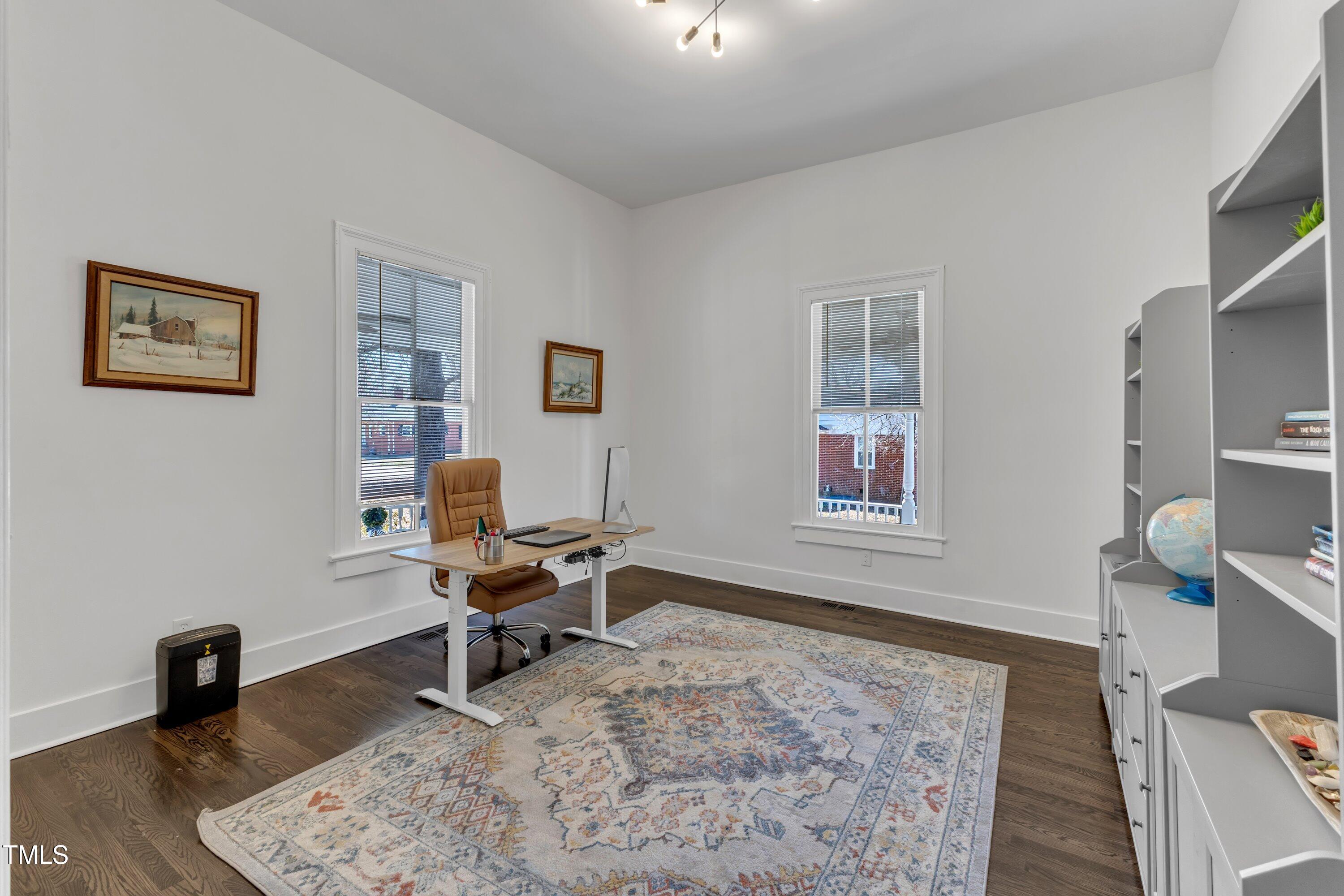 211 N Cheatham Street